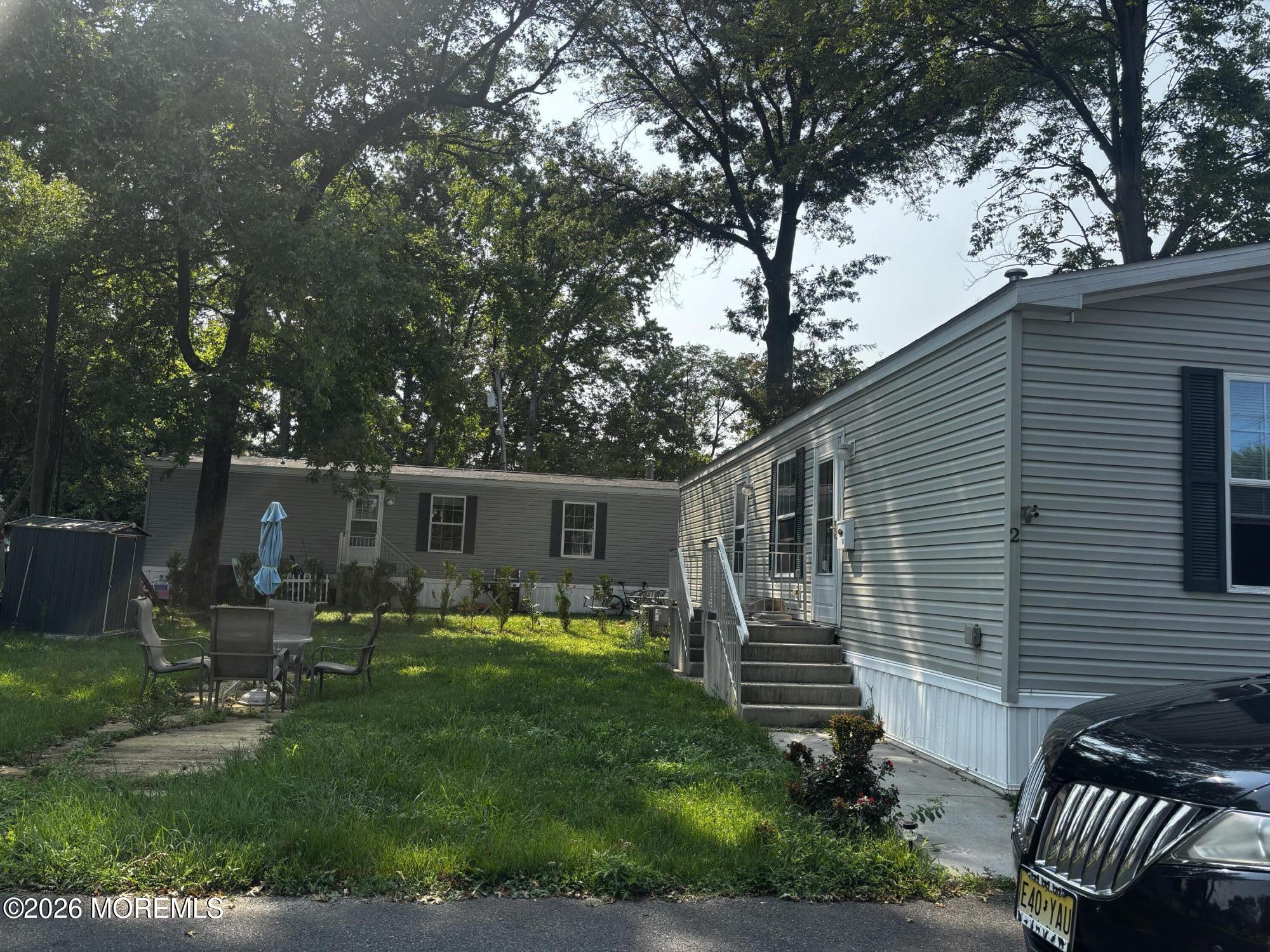 2 Sams Trailer Ct Court Hazlet NJ 07730