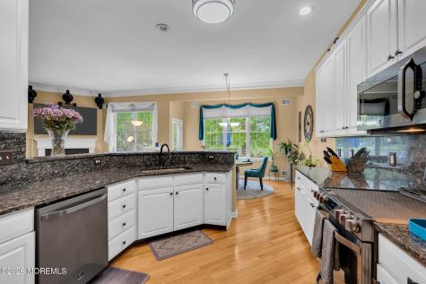 9 Winged Foot Road Jackson NJ 08527