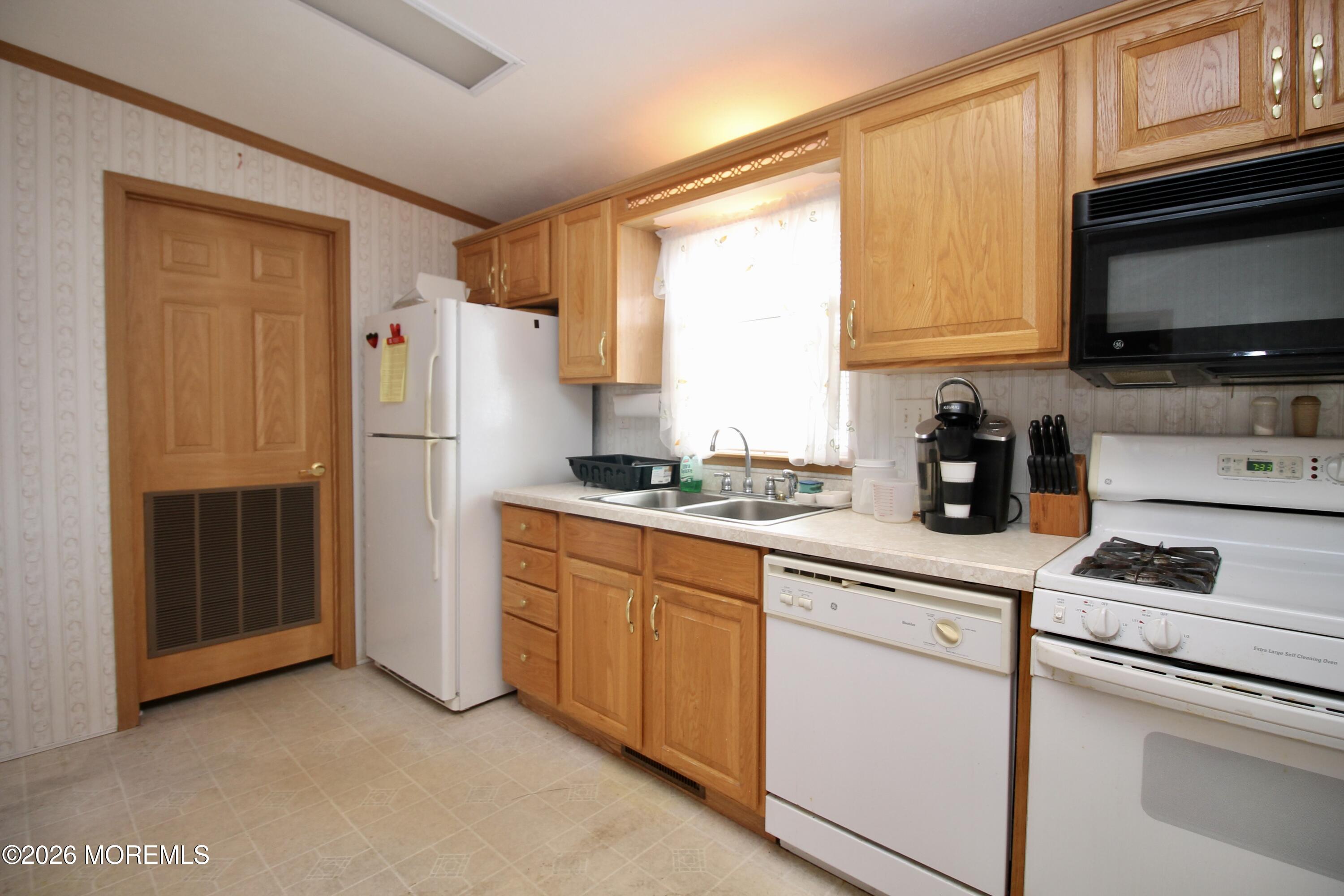 163 Field Place Freehold NJ 07728