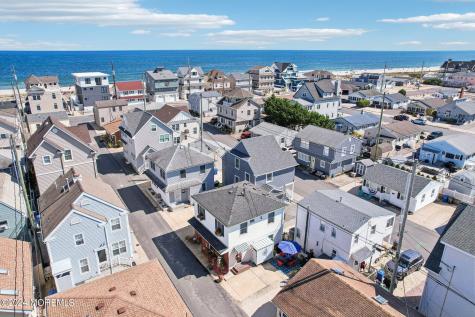 19 Coronado Road Lavallette NJ 08735