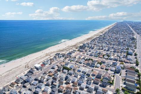 19 Coronado Road Lavallette NJ 08735