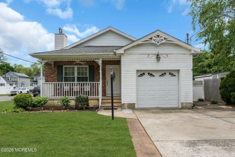 16 Avenue A Helmetta NJ 08828