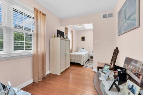 16 Avenue A Helmetta NJ 08828