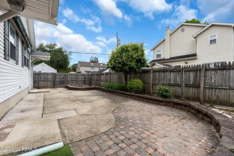 16 Avenue A Helmetta NJ 08828
