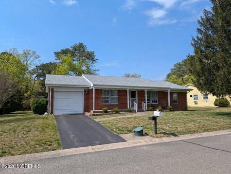 29 Moccasin Drive Whiting NJ 08759