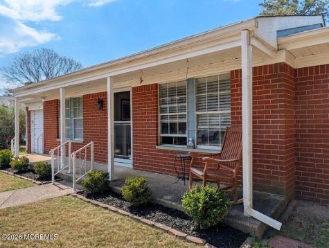 29 Moccasin Drive Whiting NJ 08759