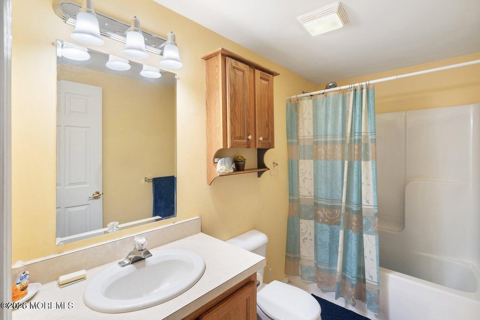 36 Fort Lee Drive Manahawkin NJ 08050