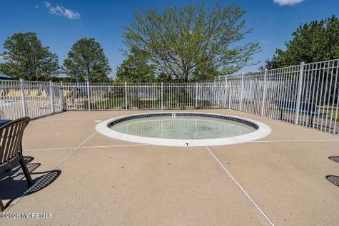 36 Fort Lee Drive Manahawkin NJ 08050