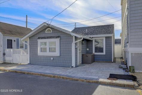 12 W Rutherford Lane Lavallette NJ 08735