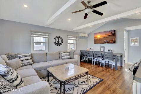 12 W Rutherford Lane Lavallette NJ 08735