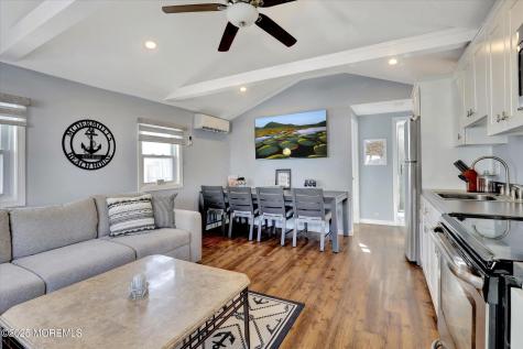 12 W Rutherford Lane Lavallette NJ 08735
