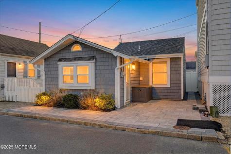 12 W Rutherford Lane Lavallette NJ 08735