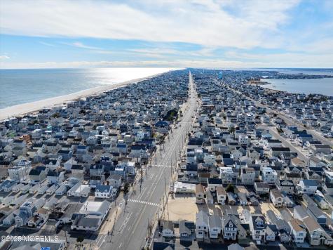 12 W Rutherford Lane Lavallette NJ 08735
