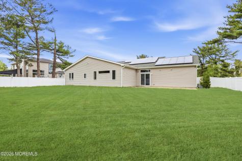 1524 Redondo Lane Lakewood NJ 08701