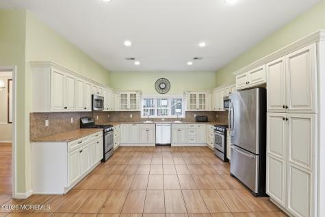 1524 Redondo Lane Lakewood NJ 08701