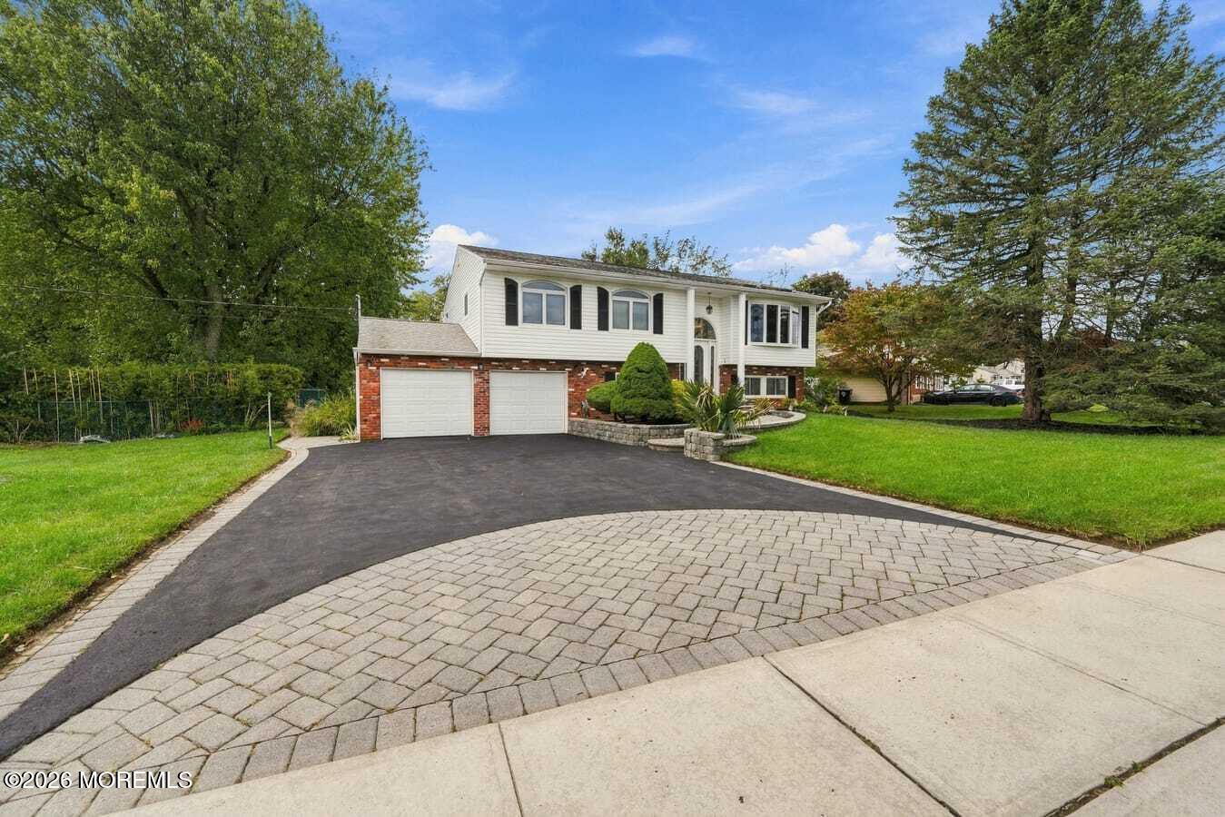 25 Koenig Lane Freehold NJ 07728