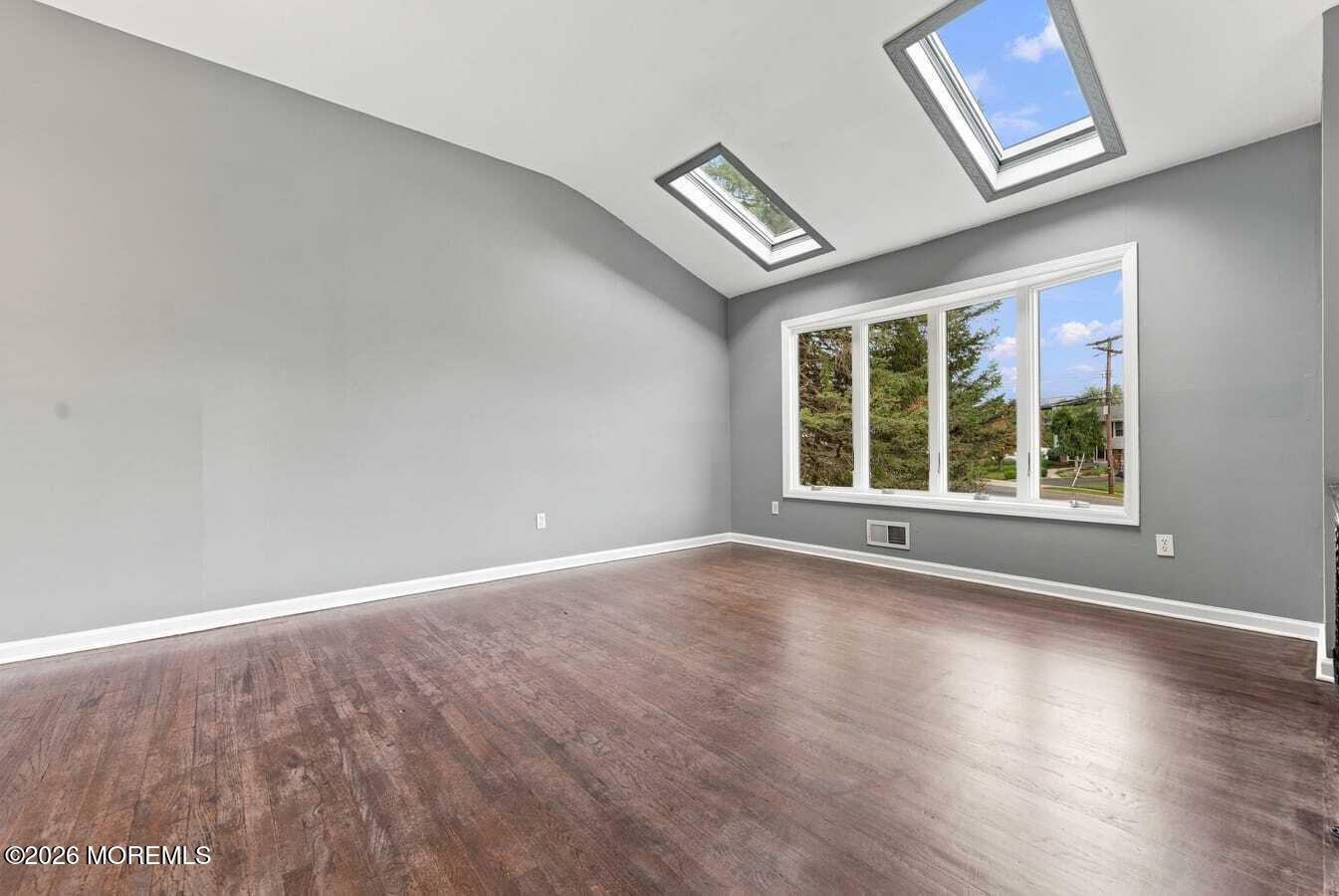 25 Koenig Lane Freehold NJ 07728