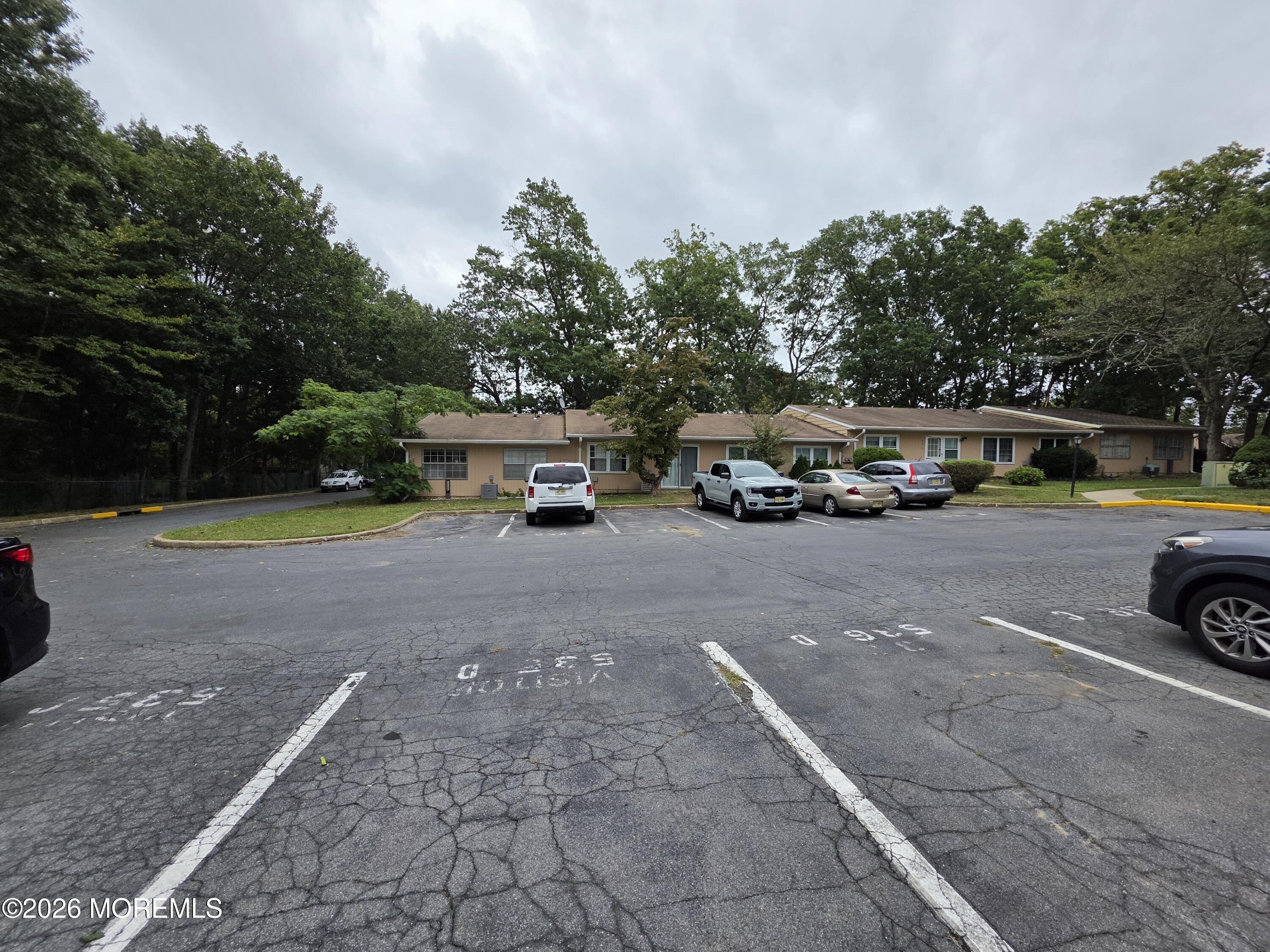 535 Dartmoor Court Lakewood NJ 08701