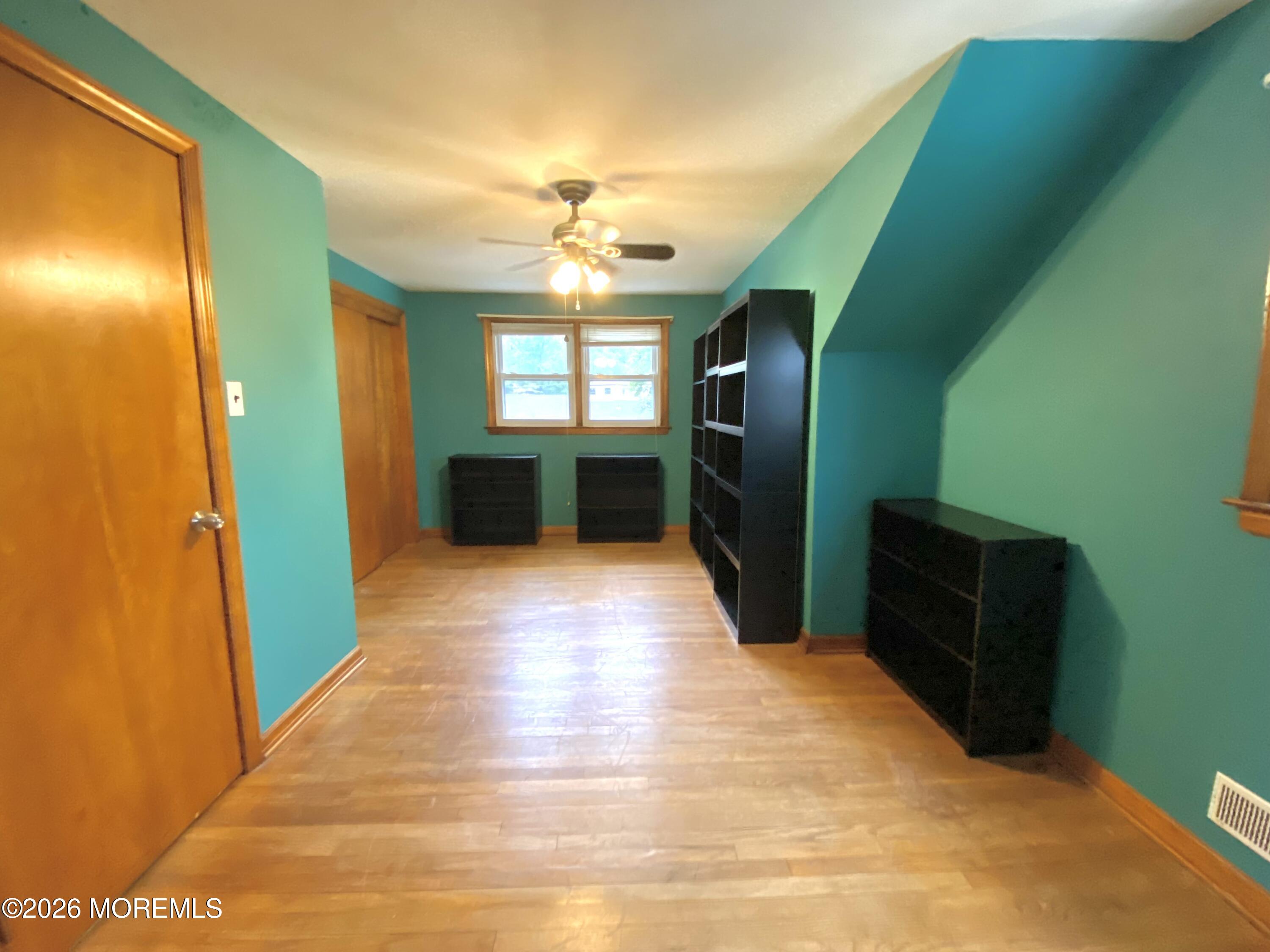 23 Cleveland Avenue South River NJ 08882