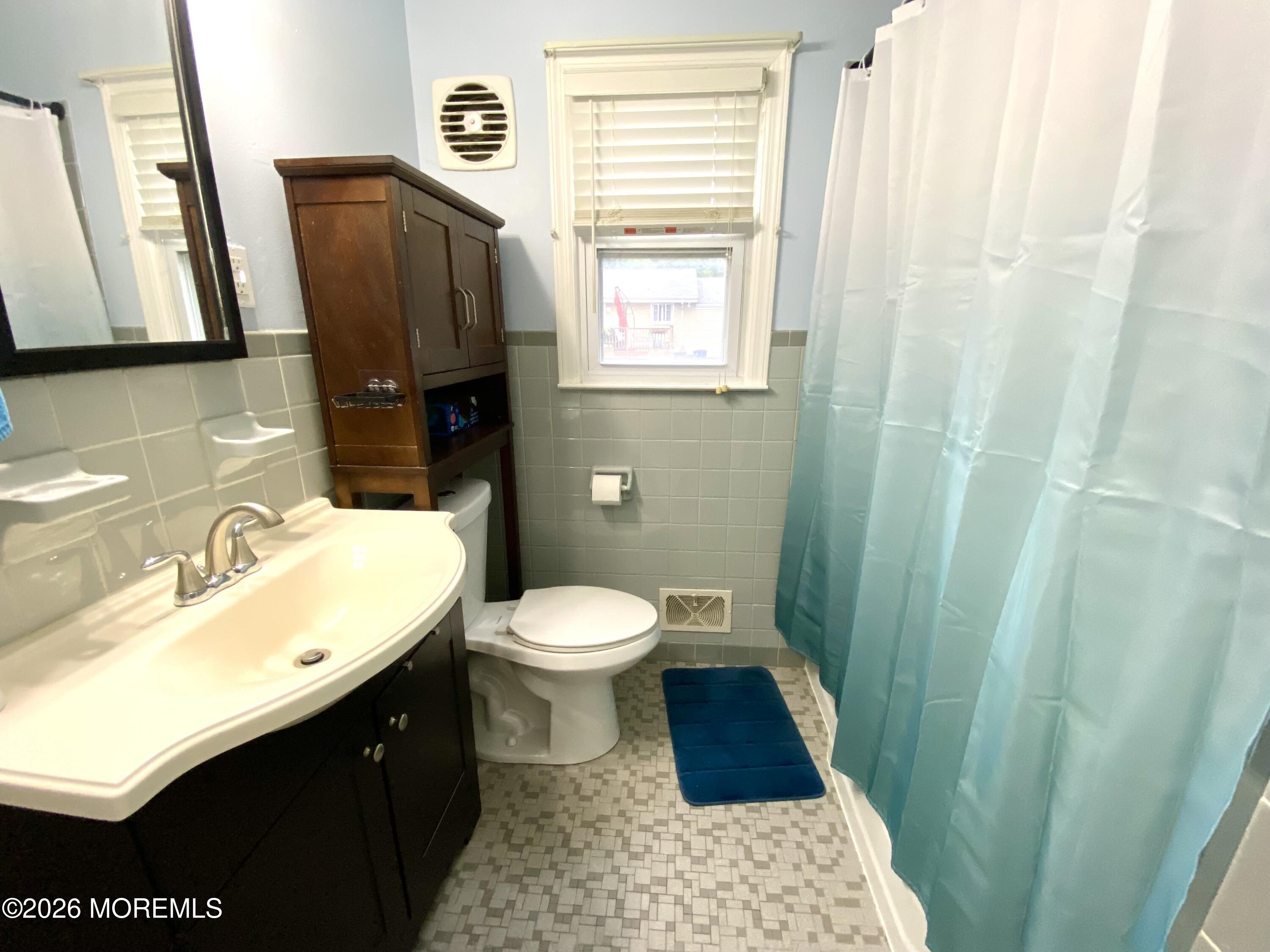 23 Cleveland Avenue South River NJ 08882