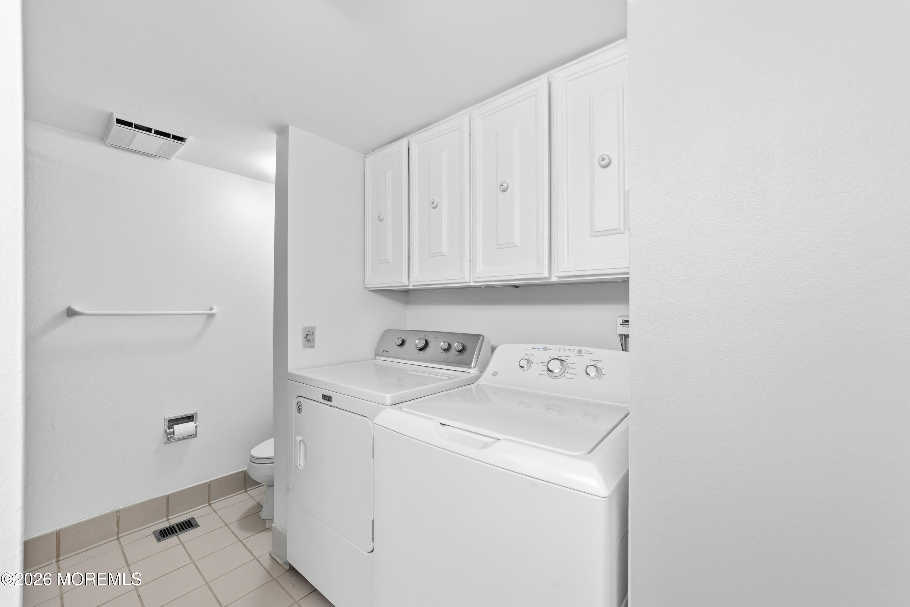 13 Sussex Way Monroe NJ 08831