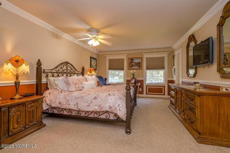 25 Whitney Drive Marlboro NJ 07746