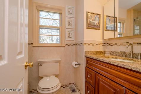 25 Whitney Drive Marlboro NJ 07746