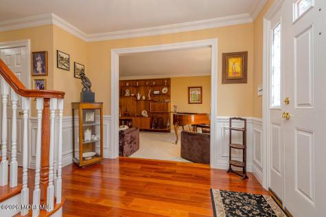25 Whitney Drive Marlboro NJ 07746