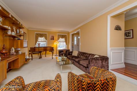 25 Whitney Drive Marlboro NJ 07746