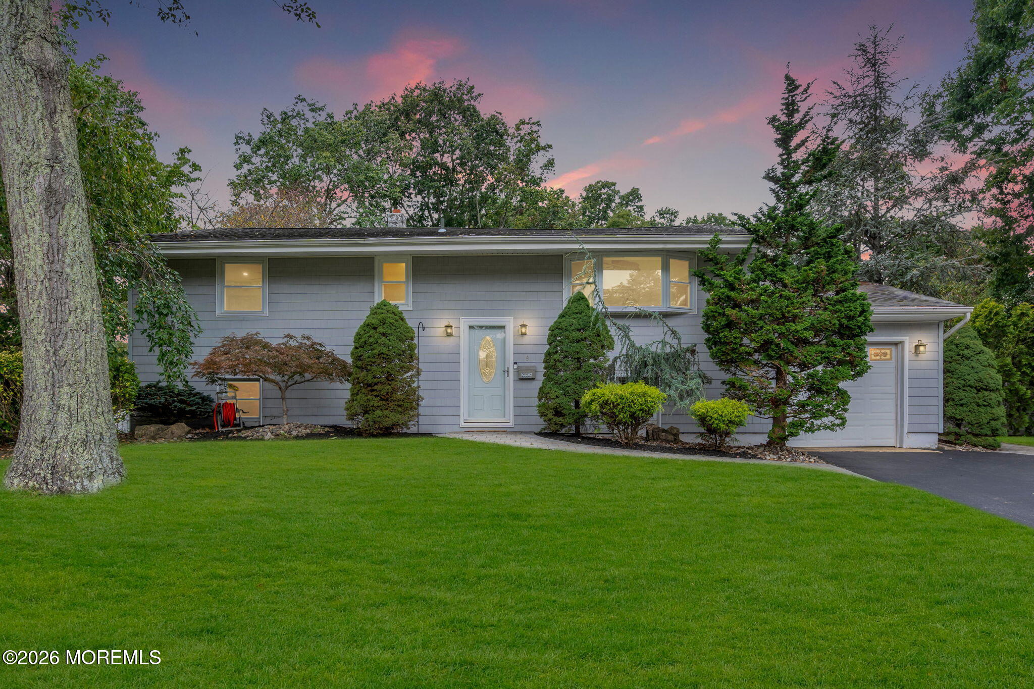 9 Kensington Drive Howell NJ 07731