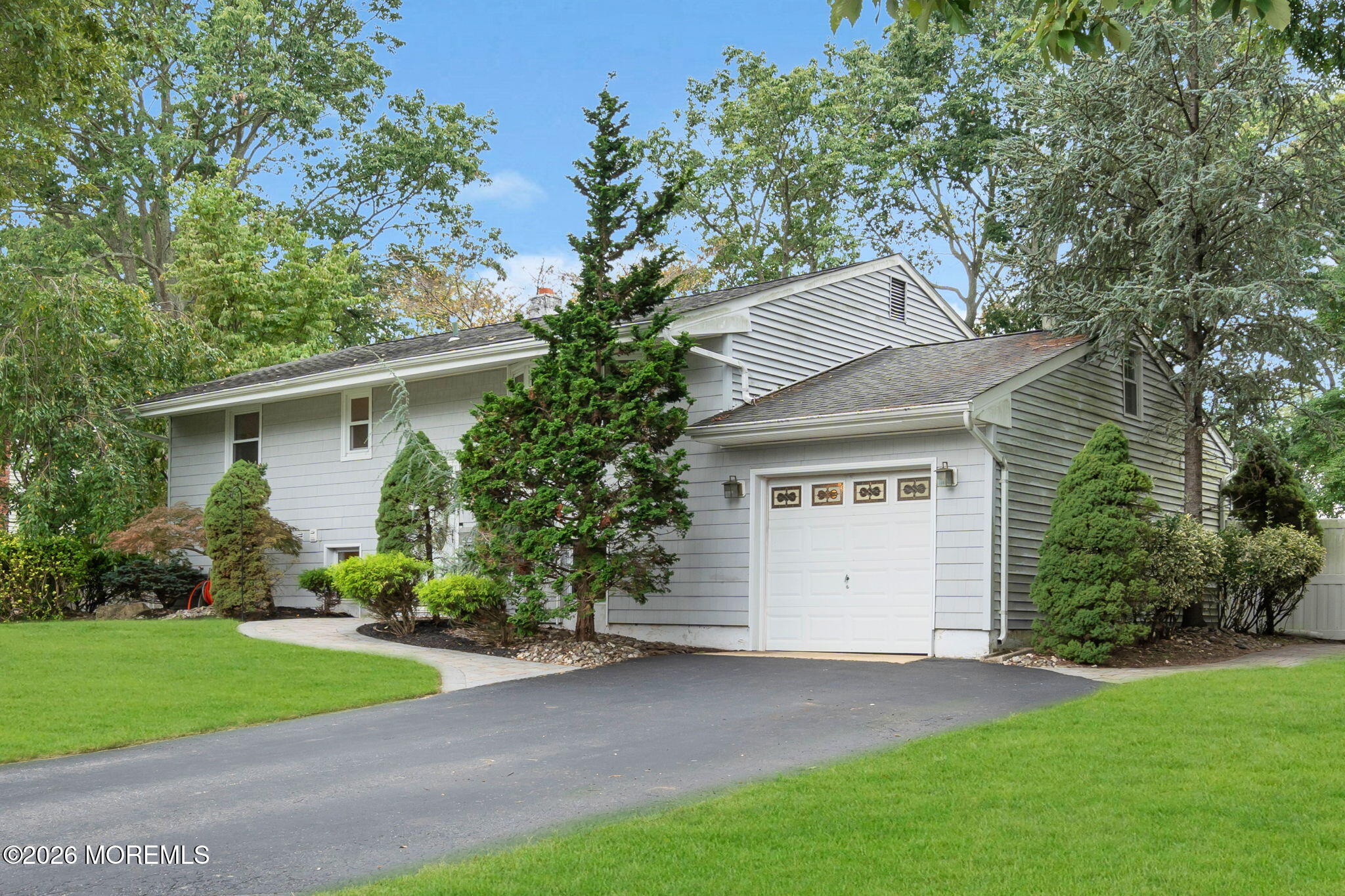 9 Kensington Drive Howell NJ 07731