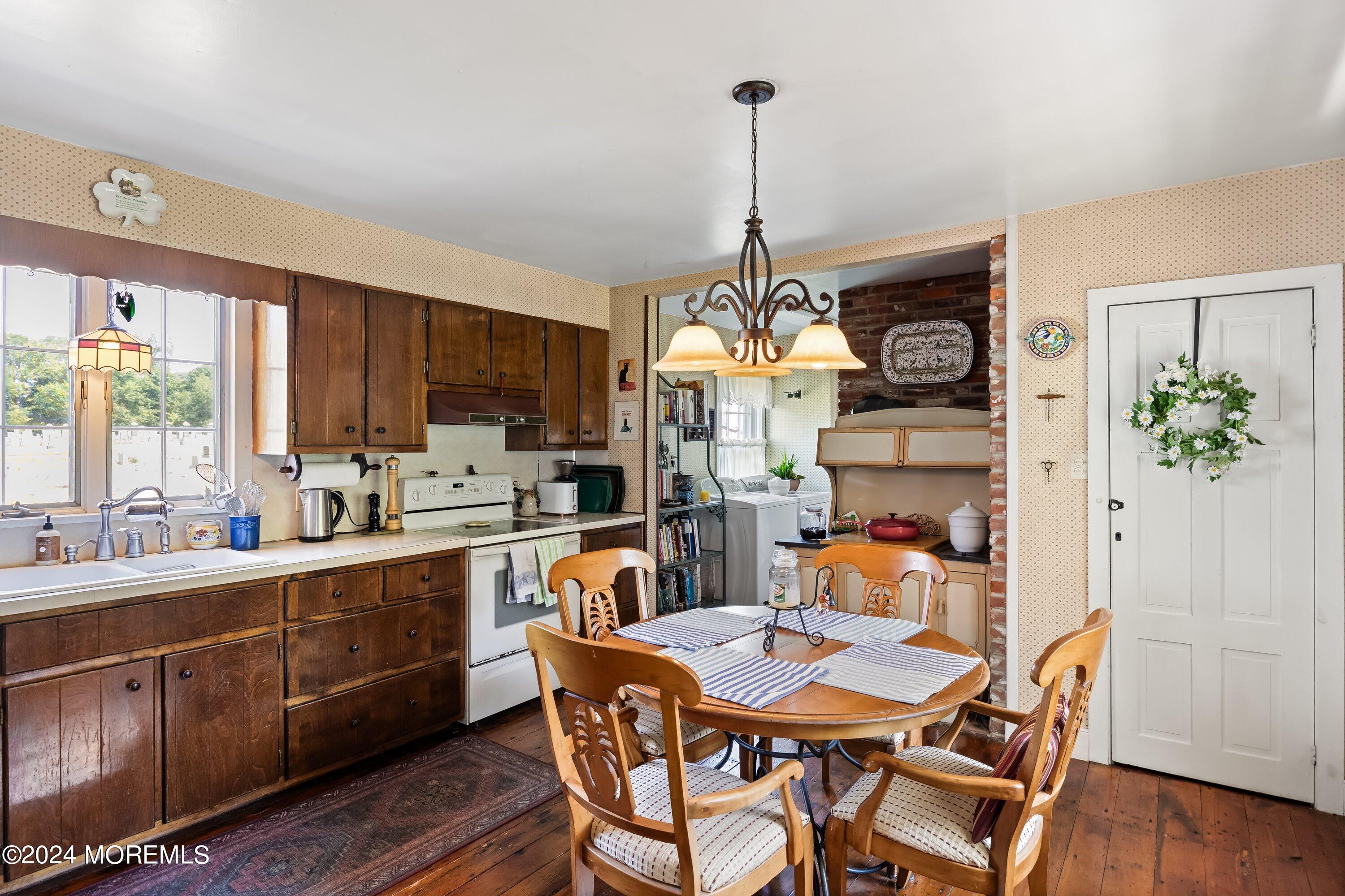 151 Burlington Path Road Cream Ridge NJ 08514