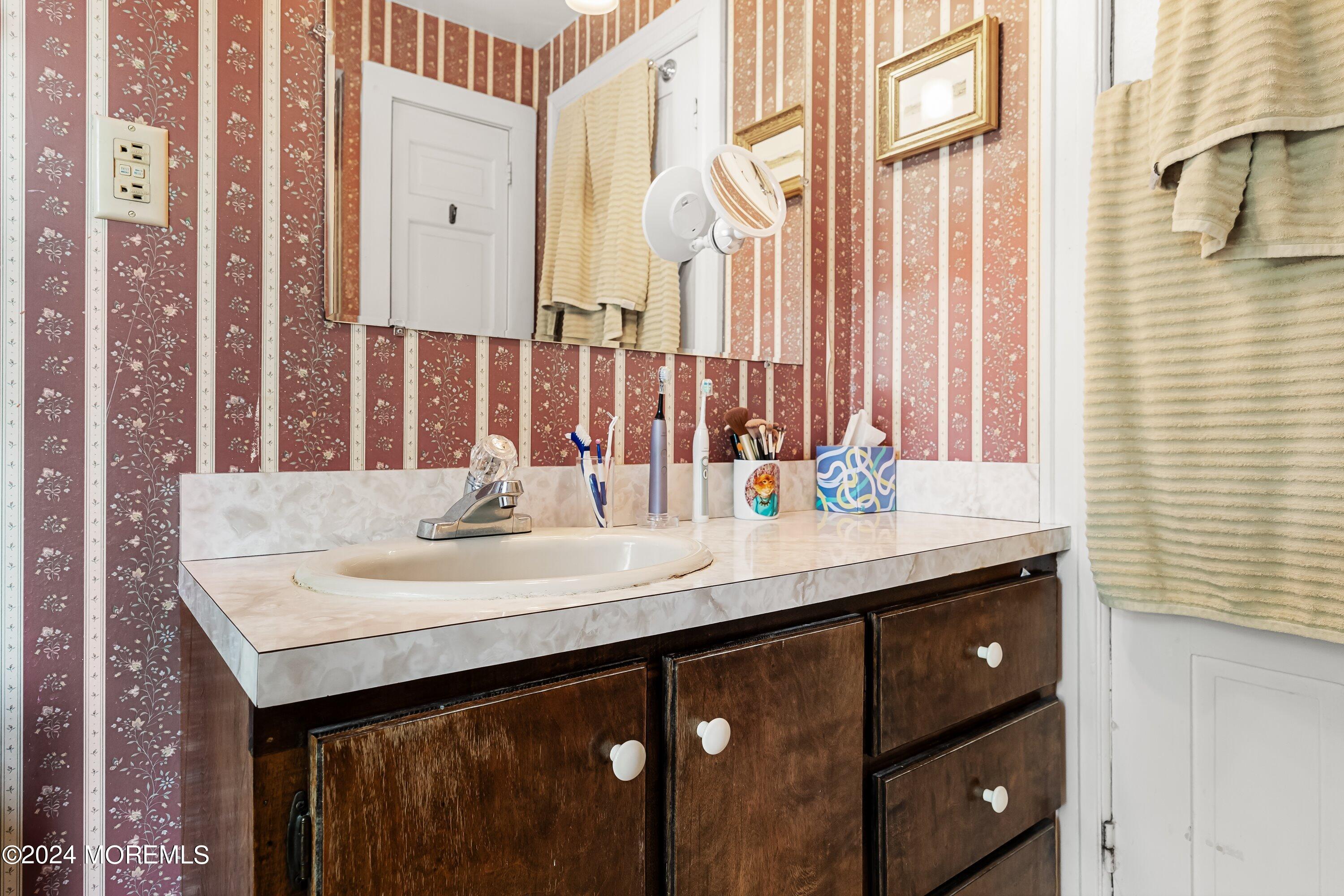 151 Burlington Path Road Cream Ridge NJ 08514