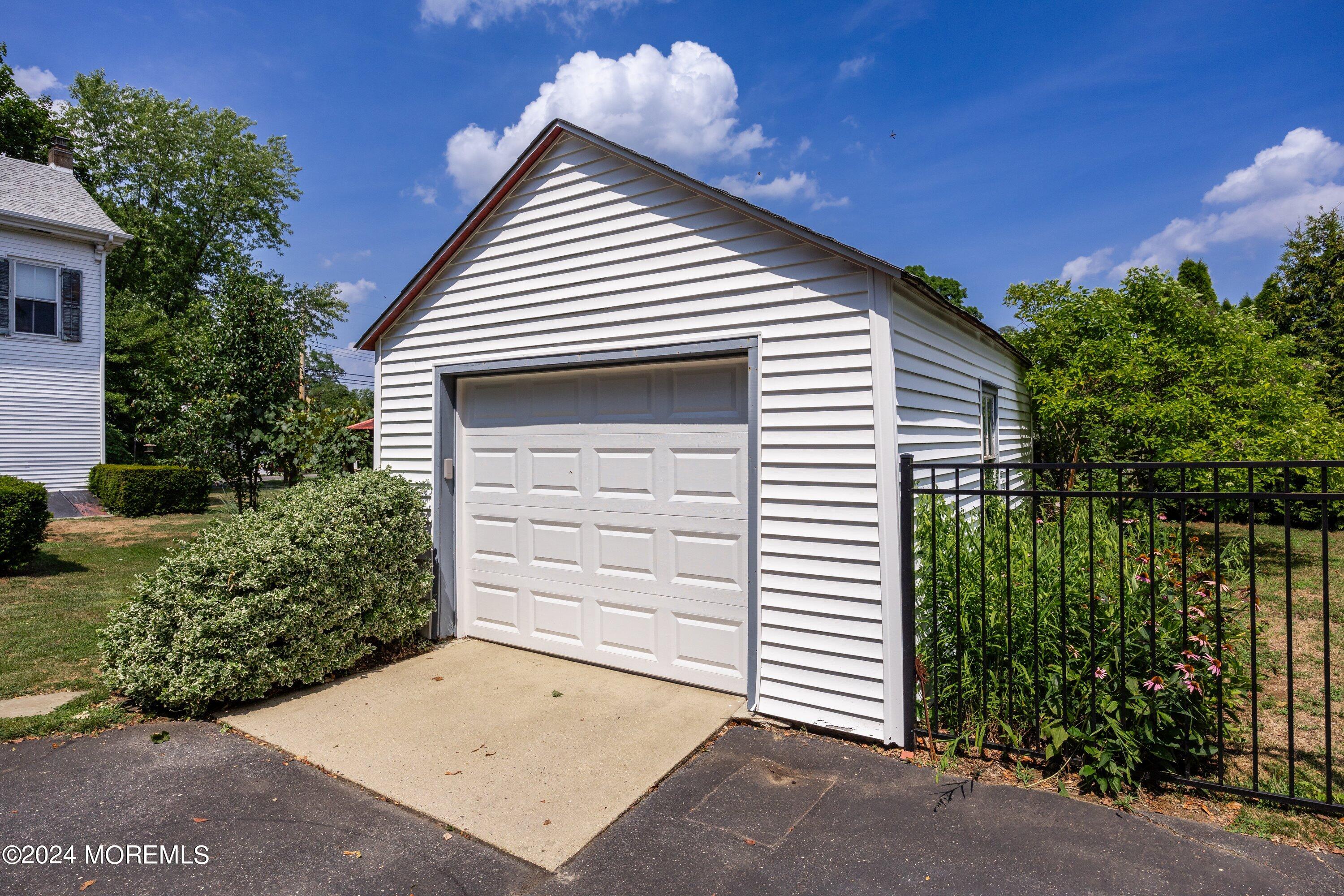 151 Burlington Path Road Cream Ridge NJ 08514