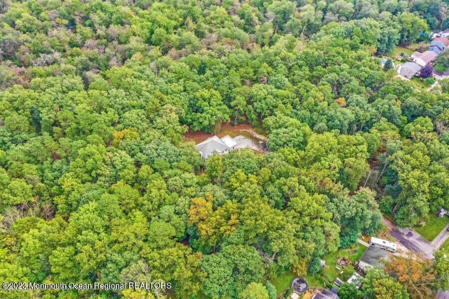 2557 Huckleberry Road Manchester NJ 08759