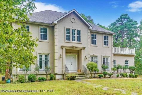 2557 Huckleberry Road Manchester NJ 08759