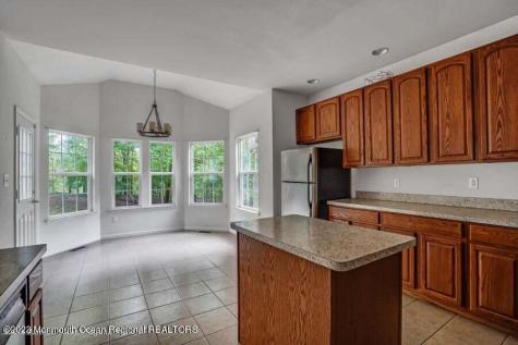 2557 Huckleberry Road Manchester NJ 08759