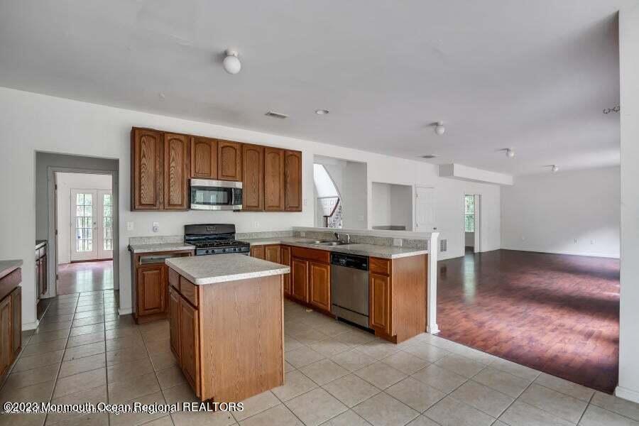 2557 Huckleberry Road Manchester NJ 08759