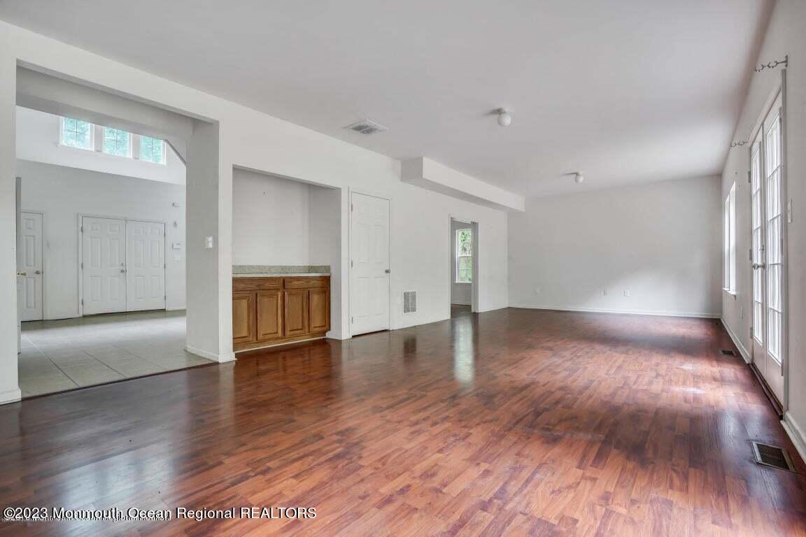2557 Huckleberry Road Manchester NJ 08759