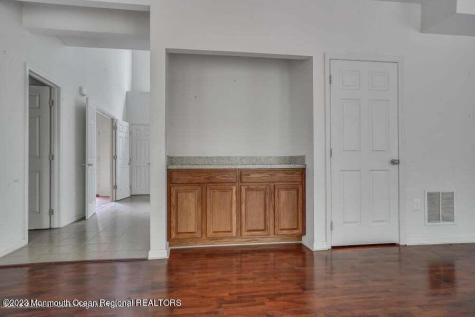 2557 Huckleberry Road Manchester NJ 08759