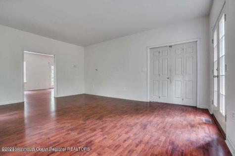 2557 Huckleberry Road Manchester NJ 08759