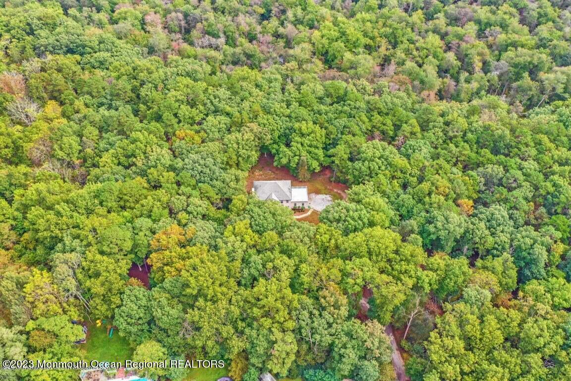 2557 Huckleberry Road Manchester NJ 08759