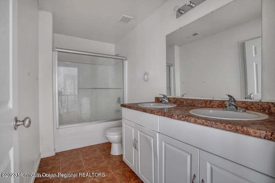 2557 Huckleberry Road Manchester NJ 08759
