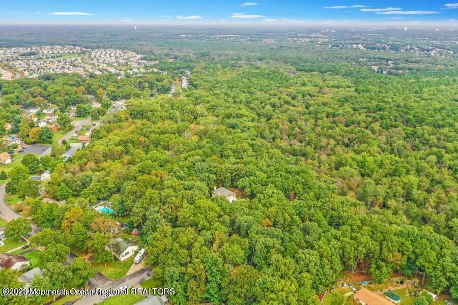 2557 Huckleberry Road Manchester NJ 08759