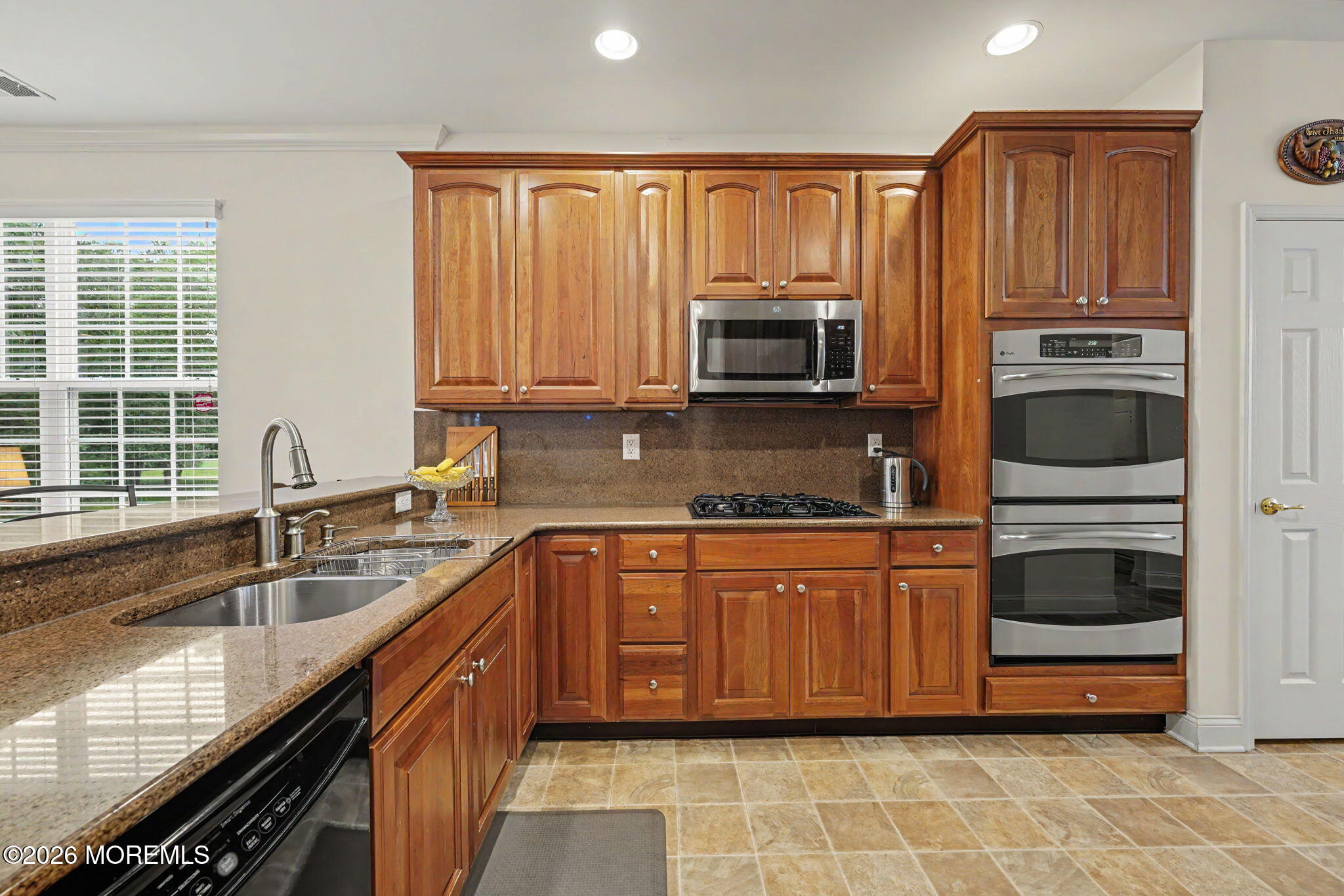 18 Blyth Lane Jackson NJ 08527