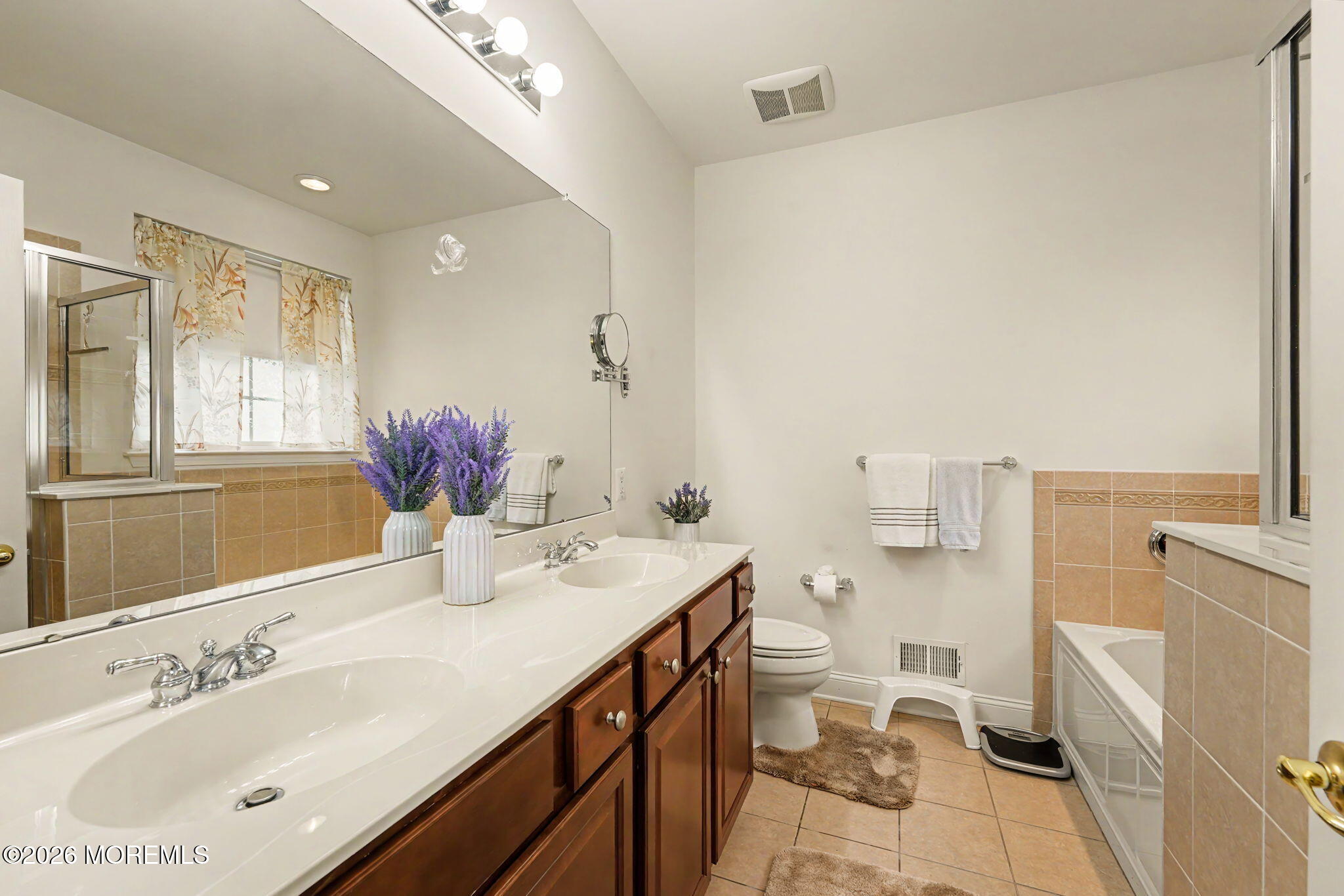 18 Blyth Lane Jackson NJ 08527