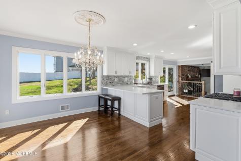 14 Koosman Drive Leonardo NJ 07737