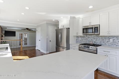 14 Koosman Drive Leonardo NJ 07737