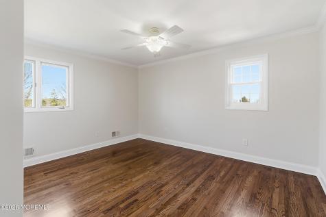 14 Koosman Drive Leonardo NJ 07737