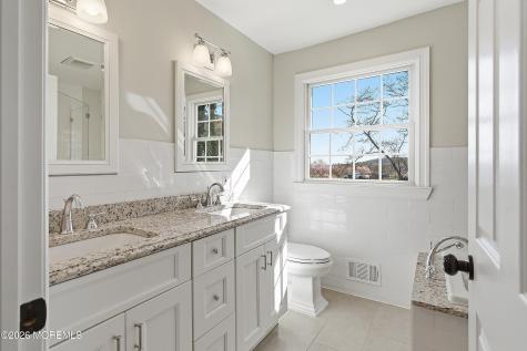 14 Koosman Drive Leonardo NJ 07737